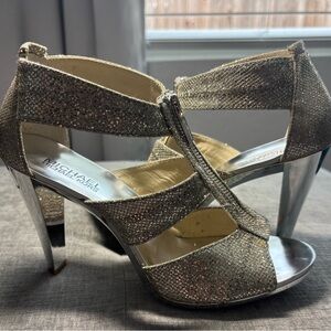 Michael Kors Silver Strappy Heels open toe  for any event Sz 8.5